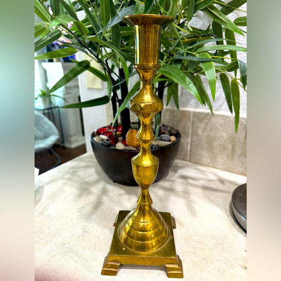 1 x Antique India Art Brass Candlestick –Beautiful 10" tall Candle Holder - Picture 1 of 7